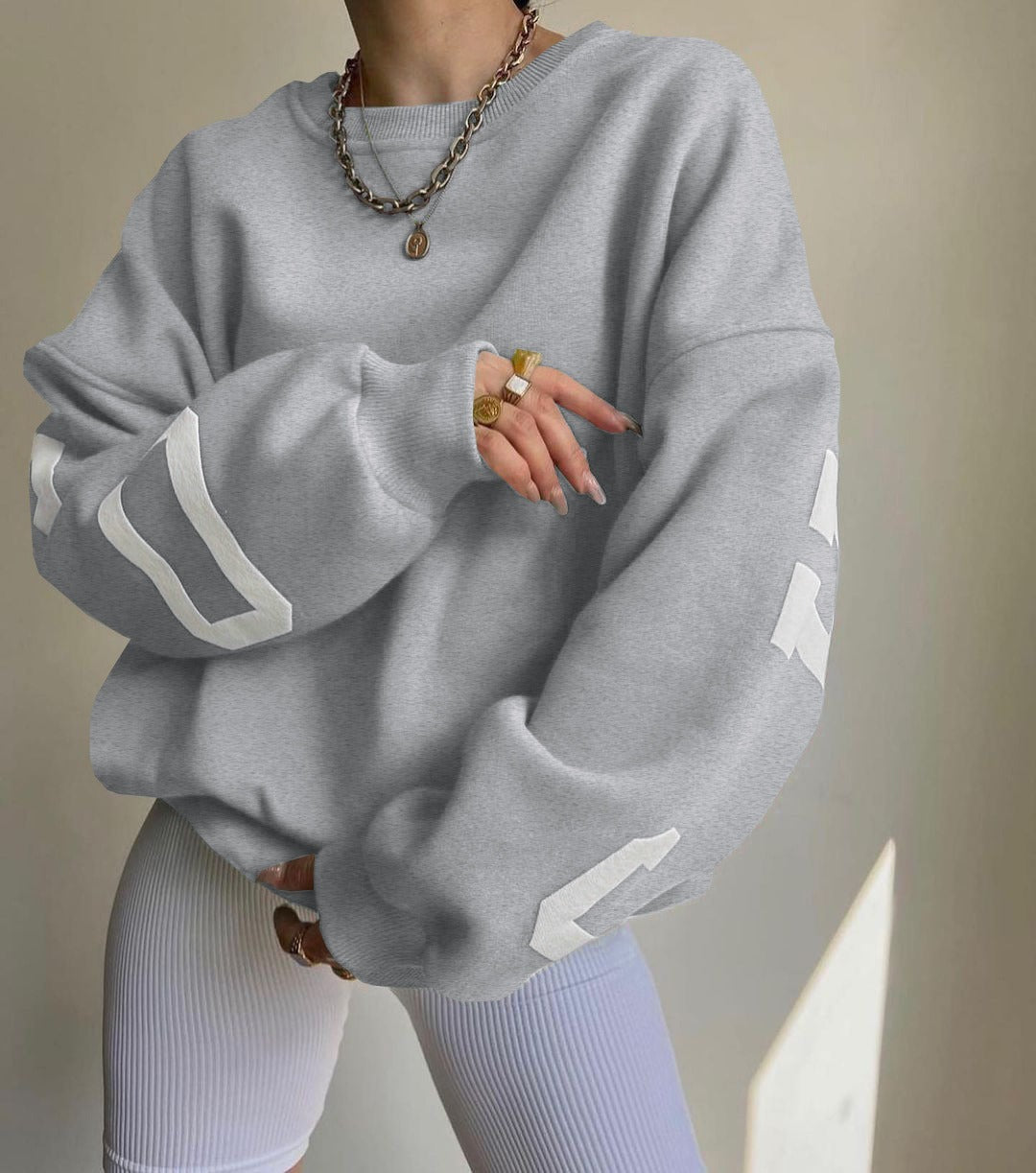 Casual Letters Print Sweatshirt Women Fashion Fleece Long Sleeve LooseCasual Letters Print Sweatshirt Women Fashion Fleece Long Sleeve Loose Hoodies Y2k Streetwear Autumn Winter Lady PulloversItem number WY22001Pattern letters/numbers/textStyle: HedgingLoose fit, long sleevesSleeve type: conventional sleeveRound neck collarthick thin thickFabric name poly