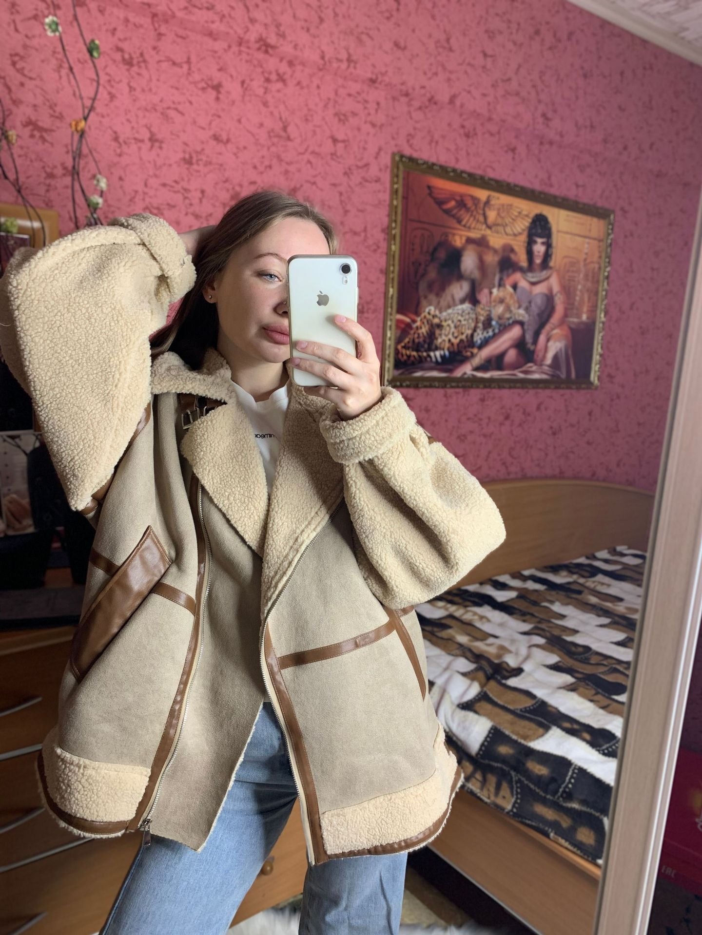 Autumn/Winter Women's Warm Spliced Leather Fur One Piece Coat Women's Autumn/Winter Women'Main fabric composition: polyester--XS:  Bust 122cm       sleeve  72cm          length 63cm--S: Bust 126cm       sleeve  73cm          length 64cm   --M:  Bust 130cm