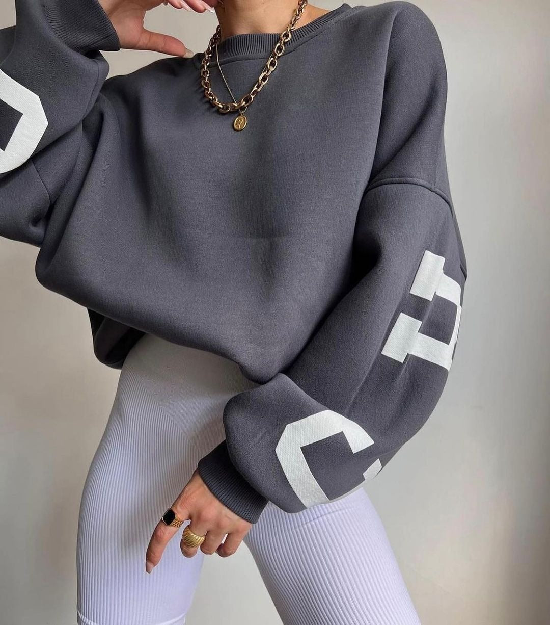 Casual Letters Print Sweatshirt Women Fashion Fleece Long Sleeve LooseCasual Letters Print Sweatshirt Women Fashion Fleece Long Sleeve Loose Hoodies Y2k Streetwear Autumn Winter Lady PulloversItem number WY22001Pattern letters/numbers/textStyle: HedgingLoose fit, long sleevesSleeve type: conventional sleeveRound neck collarthick thin thickFabric name poly