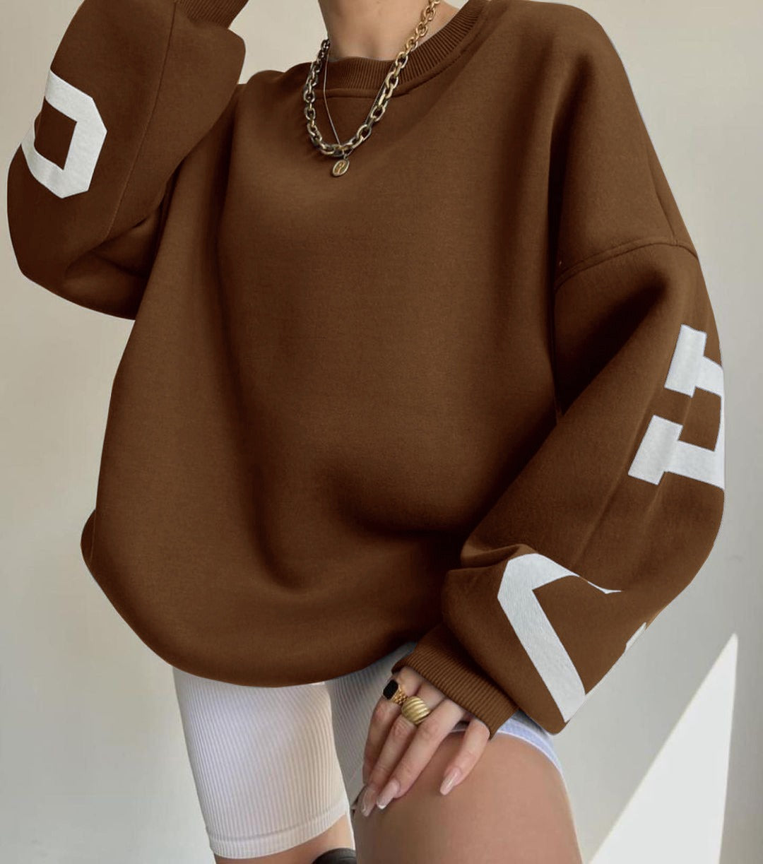 Casual Letters Print Sweatshirt Women Fashion Fleece Long Sleeve LooseCasual Letters Print Sweatshirt Women Fashion Fleece Long Sleeve Loose Hoodies Y2k Streetwear Autumn Winter Lady PulloversItem number WY22001Pattern letters/numbers/textStyle: HedgingLoose fit, long sleevesSleeve type: conventional sleeveRound neck collarthick thin thickFabric name poly
