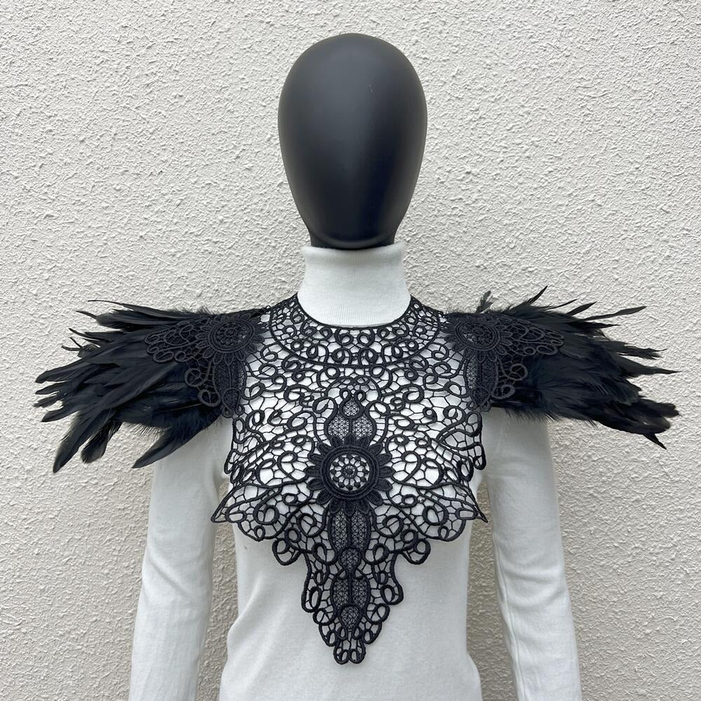 Gothic style lace embroidered feather shawl Christmas scarf Halloween Gothic style lace embroidered feather shawl Christmas scarf Halloween stage runway clothing accessoriesMaterial FeatherProduct volume 40cm * 40cm * 2cm