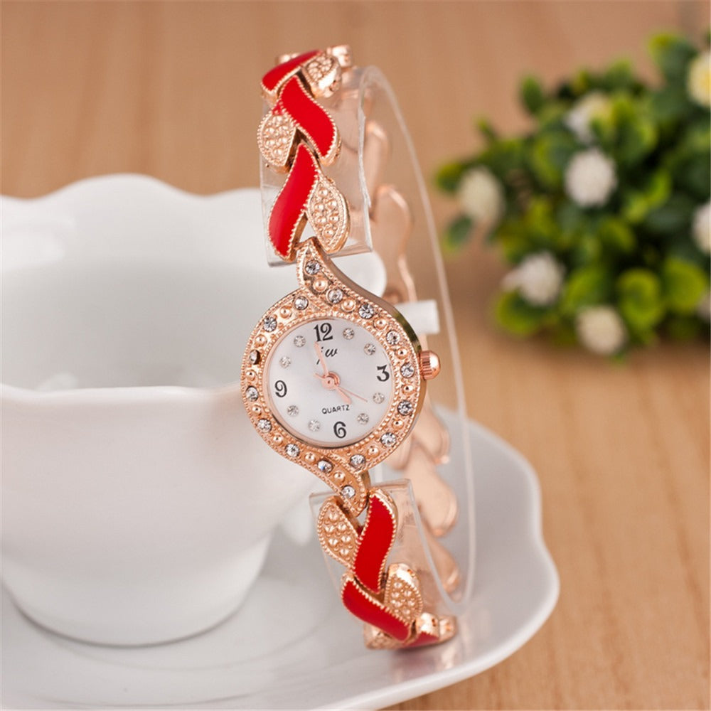 New Cross border Fashion Versatile Women's Love Watch Band with DiamonCross border Fashion Versatile Women'Black box: length * width * height: 14.5cm * 6.5cm * 3cmWaterproof: NoType of movement QuartzWatch parameters: The total length of the watch buckle is approximately 