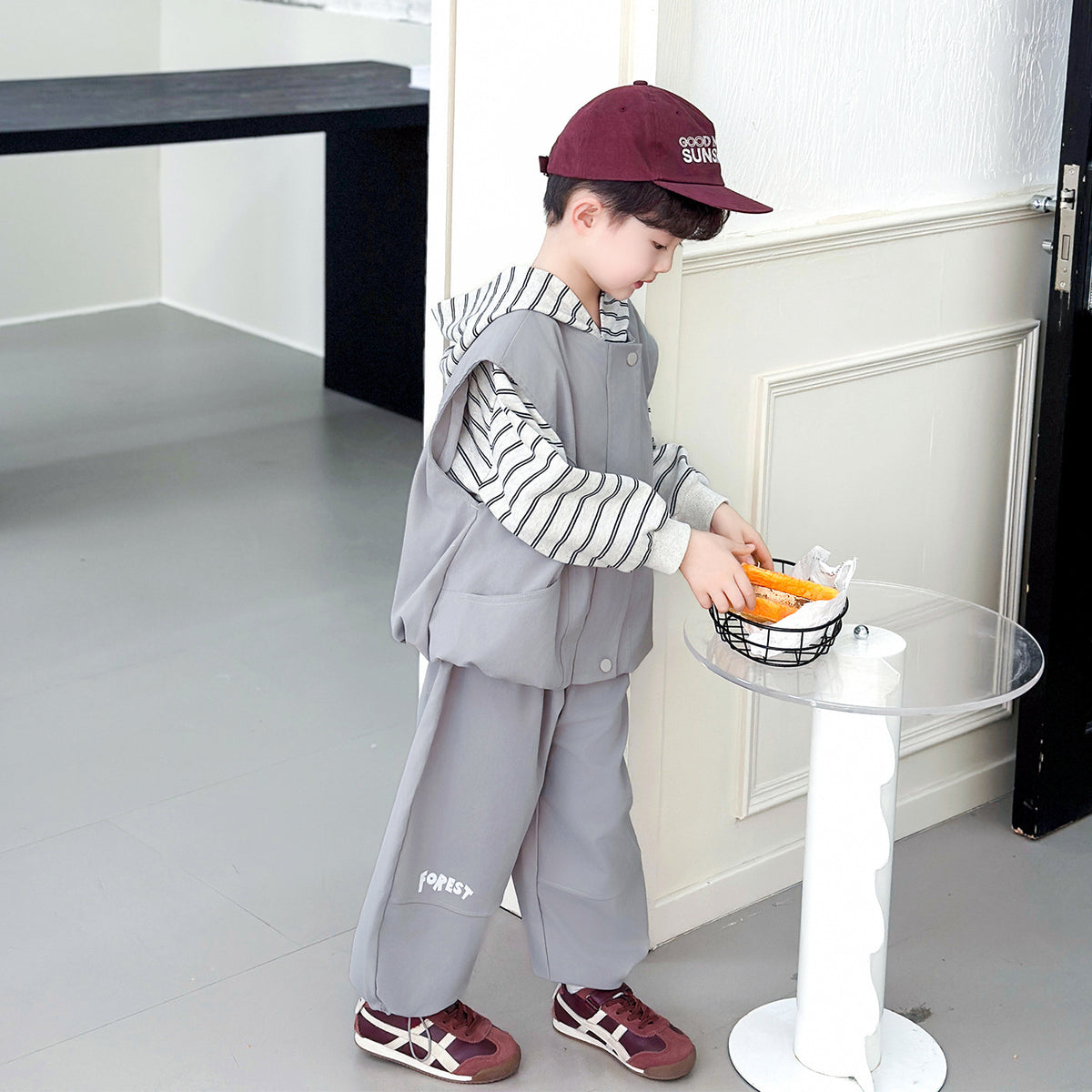 Boys Hooded Sweatshirt and Vest 3-Piece Set Autumn Spring Style - product image 4