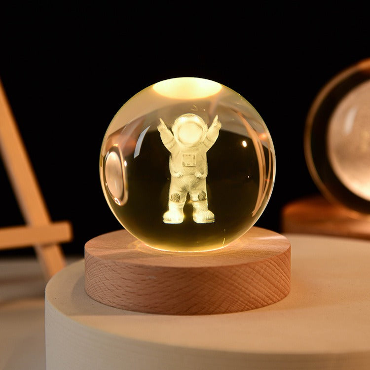 Starry Sky Astronaut White Crystal Ball Glow 3D Sculpture Night Light Customized Desktop Decoration