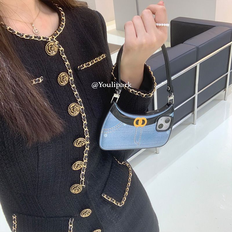 Fashion Handbag In Autumn And Winter Is Suitable For 13 Apple 14ProMax13 Apple 14ProMax Phone Case iPhone12Protective Case texture: soft glueStyle: all inclusive